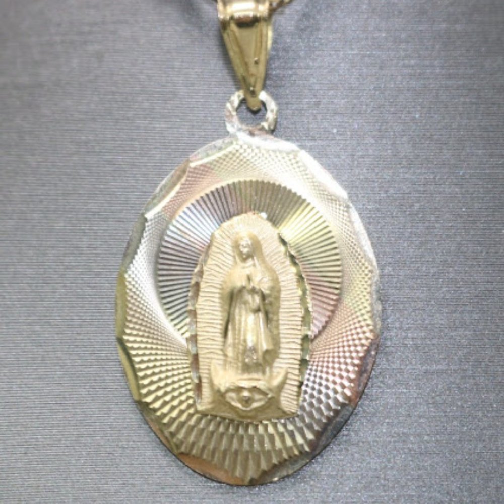 14kt Tri-tone Virgin Mary Engraved Pendant with 14kt Tri-tone Hollow Trace Chain